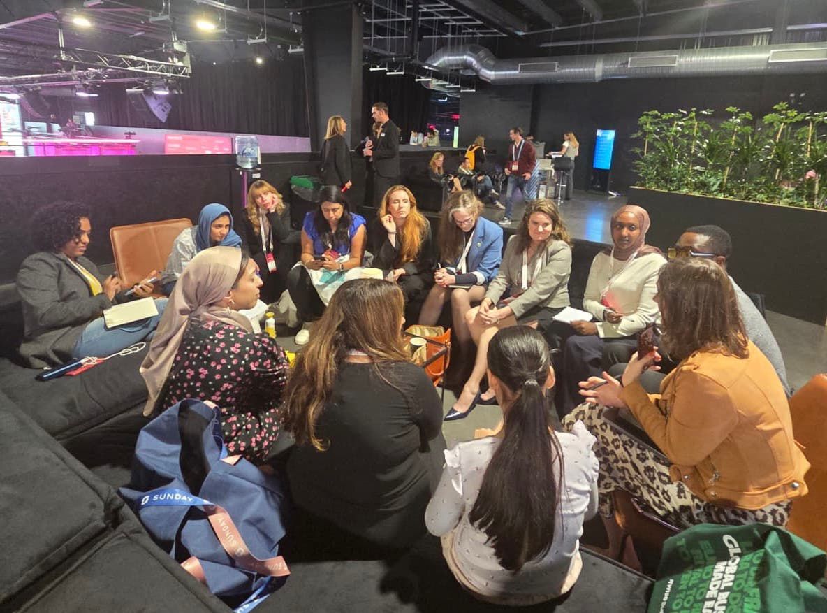 Leadership roundtable discussion on AI strategy